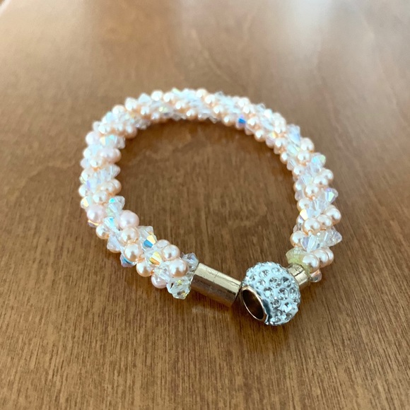 Handmade Swarovski crystal bracelet - Picture 3 of 7